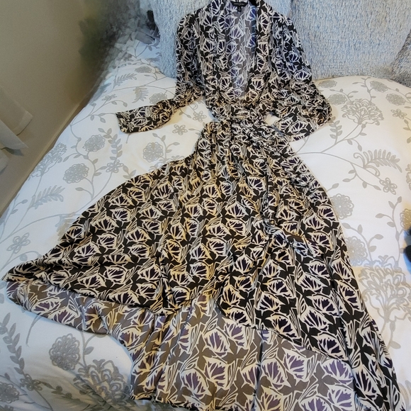 FLORAL WRAP DRESS - Picture 9 of 9